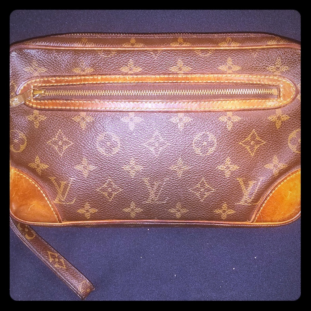 Louis Vuitton Males clutch